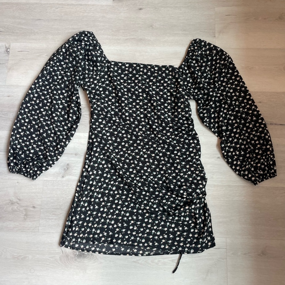 Growing in the Garden Black Floral Print Long Sleeve Dress - Picture 4 of 4